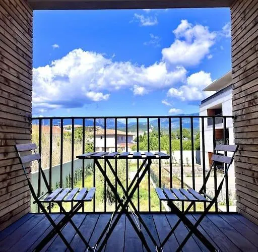 Neuf Centre-ville 公寓